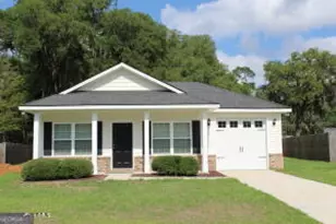 282 Bridgewater Ln, Darien, GA 31305 - Photo 1