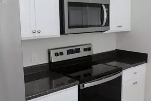282 Bridgewater Ln, Darien, GA 31305 - Photo 5