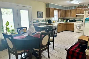 1332 Woodlawn Cir, Vidalia, GA 30474 - Photo 11