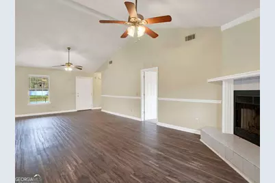 189 W Kenny Drive, Hinesville, GA 31313 - Photo 9