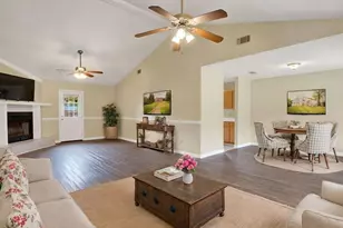 189 W Kenny Dr, Hinesville, GA 31313 - Photo 7