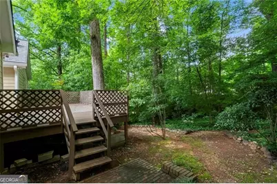 1052 Evelyn Lane SW, Lilburn, GA 30047 - Photo 27