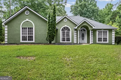 5 Queens Court, Sharpsburg, GA 30277 - Photo 1
