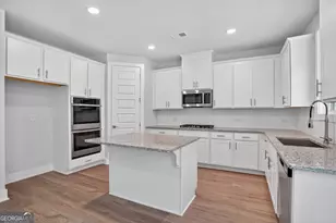 2541 Parkside Wy, Gainesville, GA 30507 - Photo 15