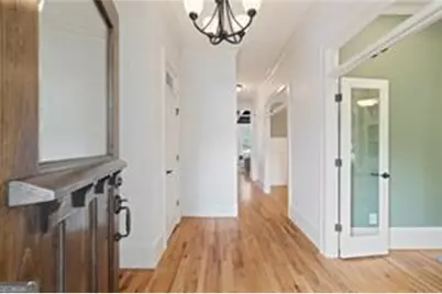 1096 Victoria Street NE, Brookhaven, GA 30319 - Photo 3