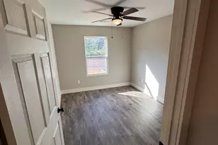210 Maret St, Hartwell, GA 30643 - Photo 9