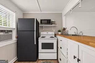 301 E 51st St, Savannah, GA 31405 - Photo 47