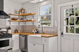 301 E 51st St, Savannah, GA 31405 - Photo 23