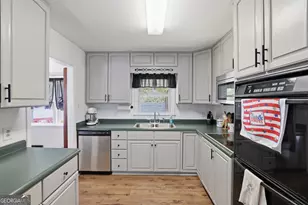 157 Rock Quarry Rd, Toccoa, GA 30577 - Photo 13
