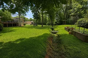 2653 Club Valley Dr NE, Marietta, GA 30068 - Photo 7