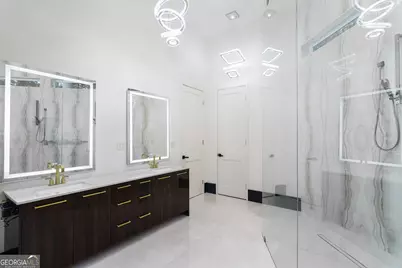 2401 NE Greenglade, Atlanta, GA 30345 - Photo 31