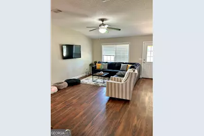 211 Twinn Lakes Dr, Baxley, GA 31513 - Photo 3