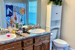 211 Twinn Lakes Dr, Baxley, GA 31513 - Photo 9