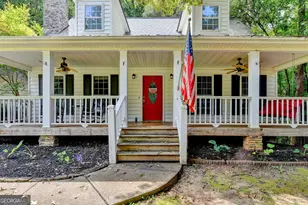 1609 White Oak Dr, Winder, GA 30680 - Photo 3