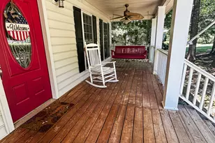 1609 White Oak Dr, Winder, GA 30680 - Photo 3