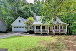1609 White Oak Dr, Winder, GA 30680 - Photo 1
