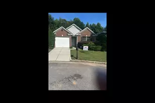 678 Lake Circle, Lithonia, GA 30058 - Photo 1