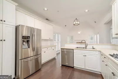 1233 Parkview Lane NW, Kennesaw, GA 30152 - Photo 5