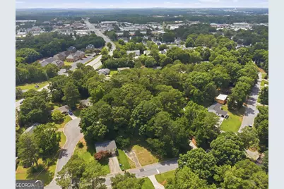 1796 Hunting Creek Lane SE, Conyers, GA 30013 - Photo 5