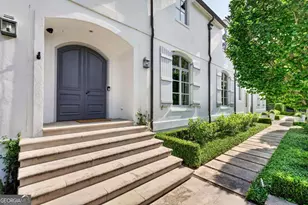 4400 Carmain Dr NE, Atlanta, GA 30342 - Photo 3
