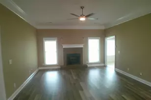 318 Lovorn Cir, Warner Robins, GA 31088 - Photo 9