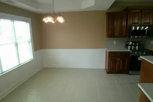 318 Lovorn Cir, Warner Robins, GA 31088 - Photo 3