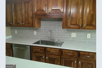 318 Lovorn Circle, Warner Robins, GA 31088 - Photo 7