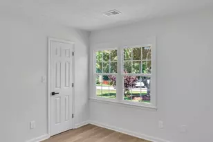 6735 River Glen Dr, Riverdale, GA 30296 - Photo 15