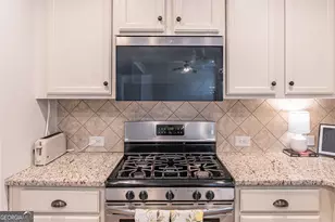 5703 Shore Isle Ct, Flowery Branch, GA 30542 - Photo 15