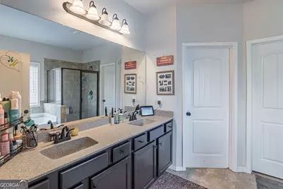 5703 Shore Isle Court, Flowery Branch, GA 30542 - Photo 21