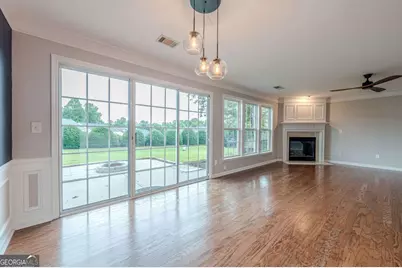 300 Balaban Circle, Woodstock, GA 30188 - Photo 7
