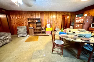 218 W Peter St, Cochran, GA 31014 - Photo 21