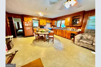 218 W Peter Street, Cochran, GA 31014 - Photo 19