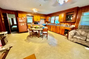 218 W Peter St, Cochran, GA 31014 - Photo 19