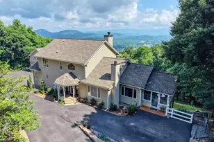 880 Locust Trail, Hiawassee, GA 30546 - Photo 1