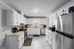 325 Brookstone Dr, Athens, GA 30605 - Photo 11