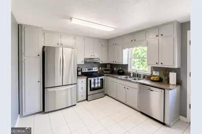 339 Desiree Drive, Lawrenceville, GA 30044 - Photo 3