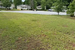 19 Redwood Cir, Newnan, GA 30263 - Photo 9