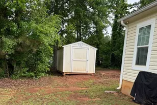 19 Redwood Cir, Newnan, GA 30263 - Photo 11