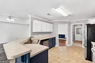 226 Spring Chase Cir, Kathleen, GA 31047 - Photo 13