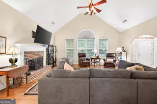 28 Montvale Dr, Hoschton, GA 30548 - Photo 11