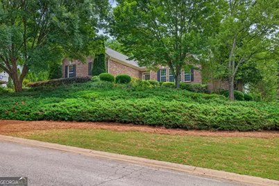 28 Montvale Drive, Hoschton, GA 30548 - Photo 5