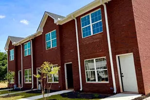 2447 Terrace View NW, Gainesville, GA 30501 - Photo 3