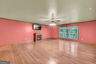 830 Carrie Craft Rd, Bowersville, GA 30516 - Photo 9