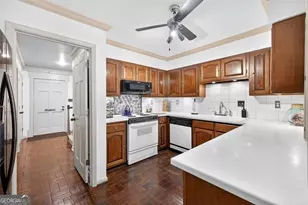 1631 Executive Park Ln NE, Atlanta, GA 30329 - Photo 19