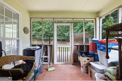 5603 Newberry Point Drive, Flowery Branch, GA 30542 - Photo 25
