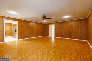 2243 Oakgrove Cir, Valdosta, GA 31602 - Photo 9
