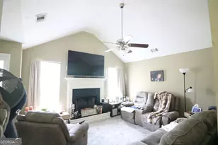 45 Hedgerose Dr, Newnan, GA 30265 - Photo 3