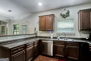 195 Scenic Hills Dr, Newnan, GA 30265 - Photo 13