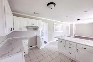 1700 N Maple Dr, Vidalia, GA 30474 - Photo 9